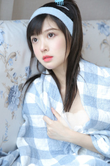 可以自由脱卸女生衣服的