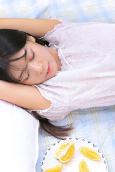 美男脱去校服时全集